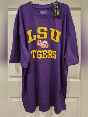 NWT Unisex Officially Licensed Collegiate LSU T-Shirt
